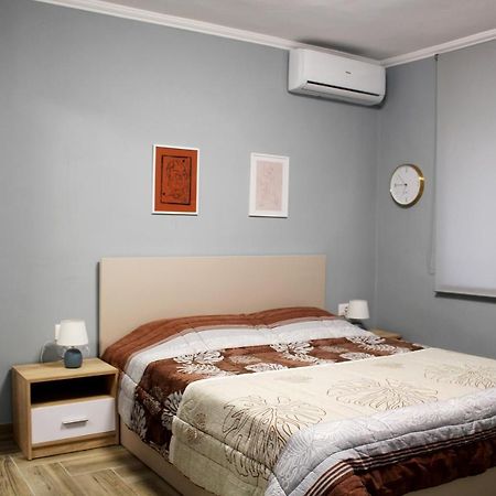 2V1 - Blloku Bkt Apartment Tiranë Luaran gambar